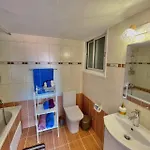 Apartment Urban Retreat - Your Ideal Getaway In