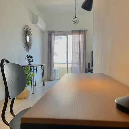 Urban Retreat - Your Ideal Getaway In * Limasol