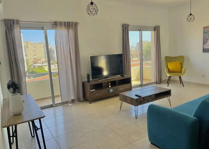 Urban Retreat - Your Ideal Getaway In Apartmán *